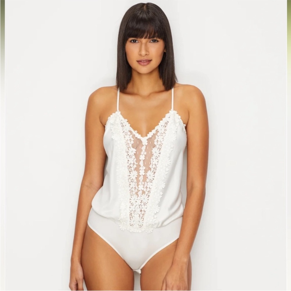 Flora Nikrooz White Lace Chemise with Spaghetti Straps